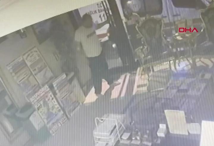 "Zehirli" otelde Böcek ailesi böyle kilitlenmiş