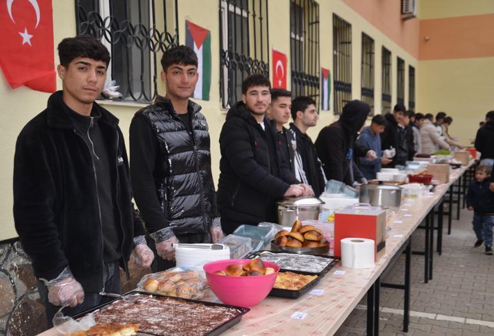 Muş'ta Gazze yararına kermes düzenlendi