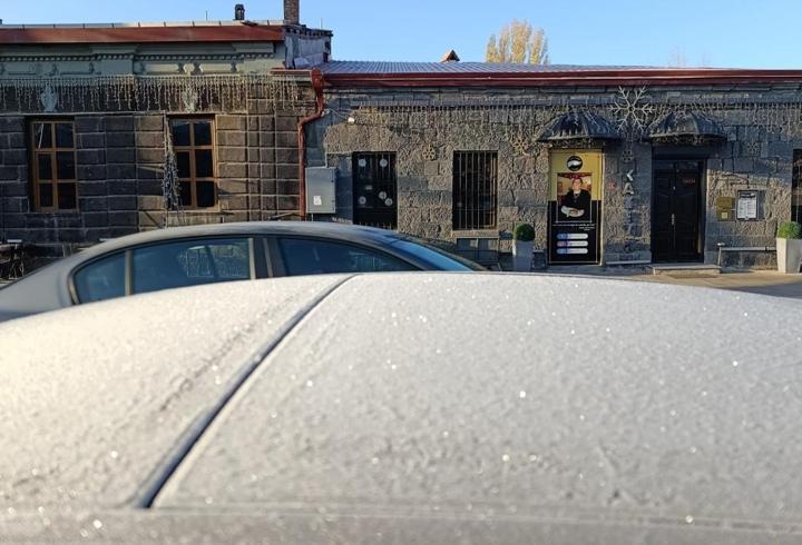 Kars'ta termometreler eksi 13'ü gördü