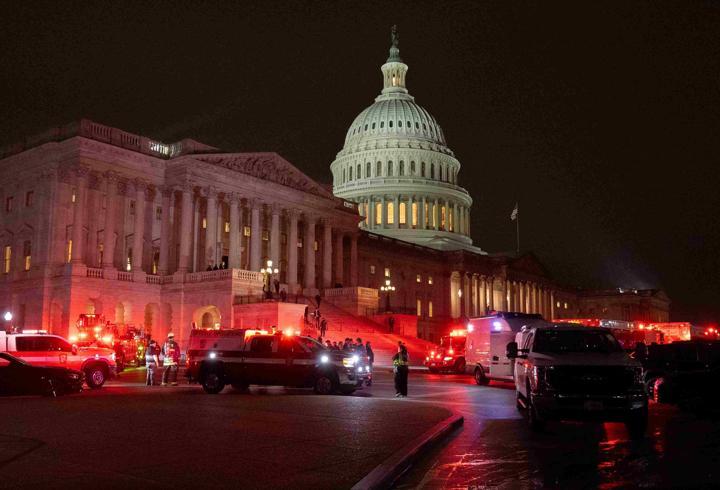 Washington'da metro tünelinde yangın: 2 yaralı