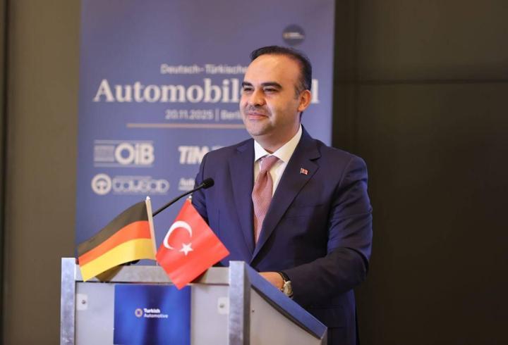 Bakan Kacır Berlin’de seslendi: Türkiye, Almanya’nın otomotivde en güçlü ortağıdır!