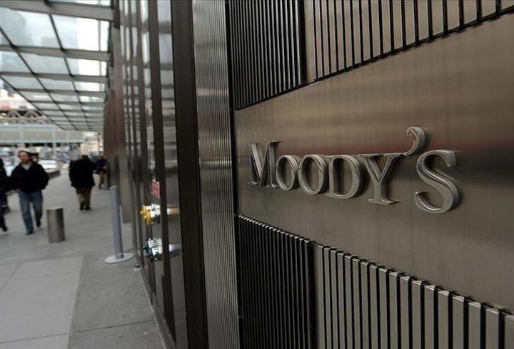 Moody’s, İtalya’nın kredi notunu 23 yıl sonra ilk kez yükseltti