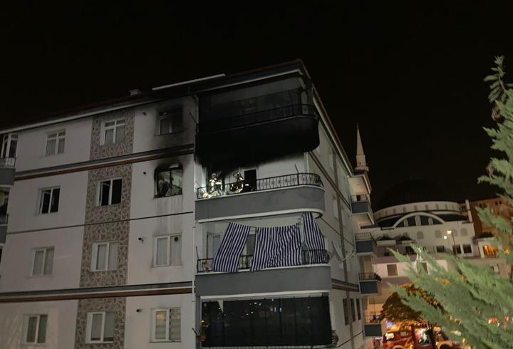 Ankara’da 4 katlı binada patlama: 1 yaralı