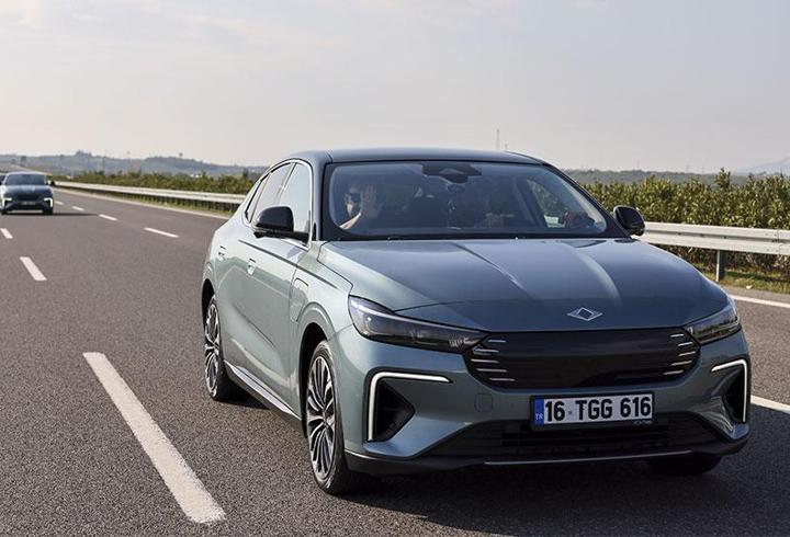 Togg, tek depo şarjla İstanbul'dan İzmir'e ulaştı: CNN TÜRK T10F'le test sürüşüne çıktı