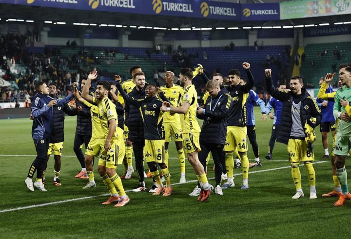 Fenerbahçe, son 2 deplasman maçını 2-0 geriden gelerek kazandı