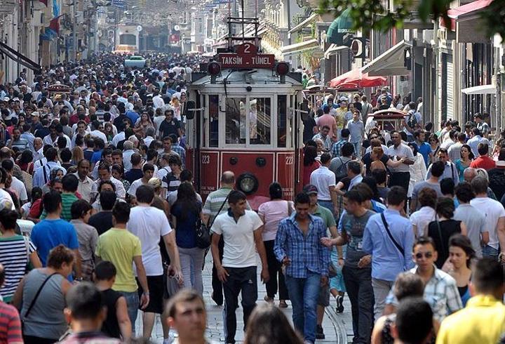 Genç nufüs eriyor: Türkiye dünyanın en hızlı yaşlanan ikinci ülkesi oldu