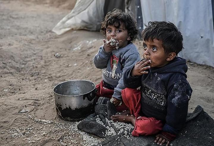 Gazze’de 2 yılda 33 bin kadın ve kız çocuğu öldü