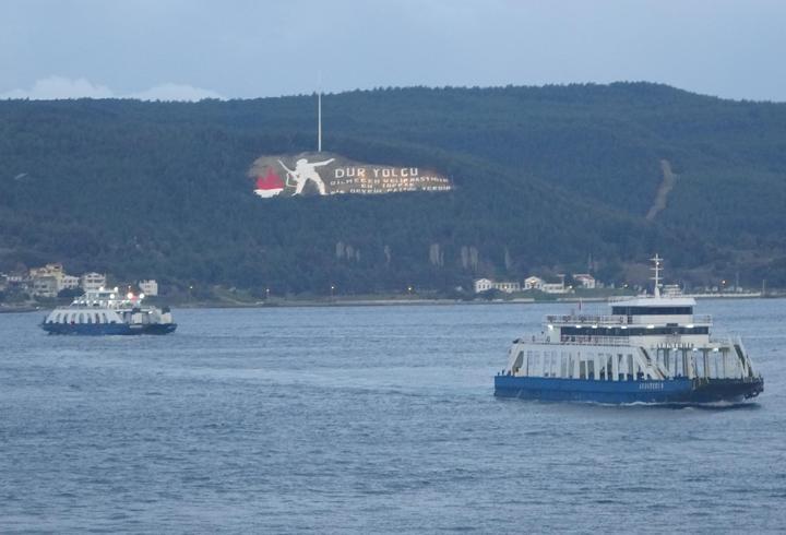 Kuzey Ege'de ulaşıma fırtına engeli