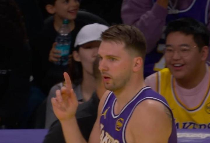 Los Angeles Lakers, NBA Kupası'nda gruptan çıktı! Doncic'ten 43 sayılık performans...