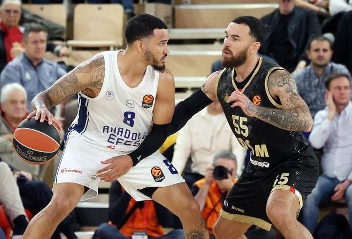 Anadolu Efes, deplasmanda Monaco'ya farklı mağlup oldu
