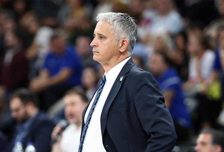 Monaco hezimeti sonrası Anadolu Efes'te Kokoskov dönemi sona erdi