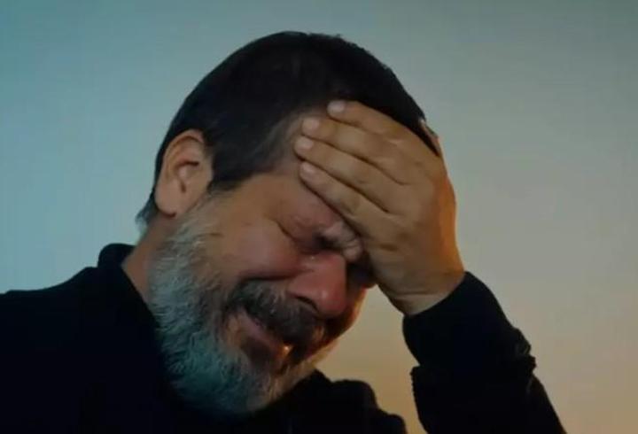 Arka Sokaklar’da Ali, Gözyaşlarına Boğuluyor