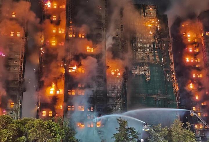 Hong Kong’da 3 gün yas ilan edildi