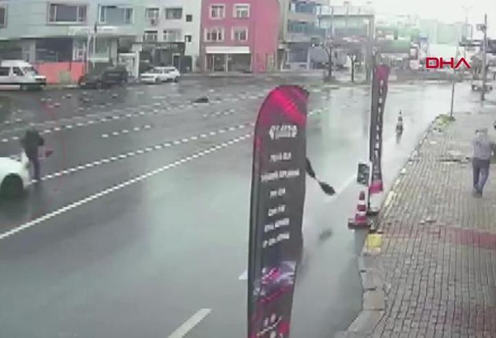 Aracın çarptığı yaya 24 metre savruldu