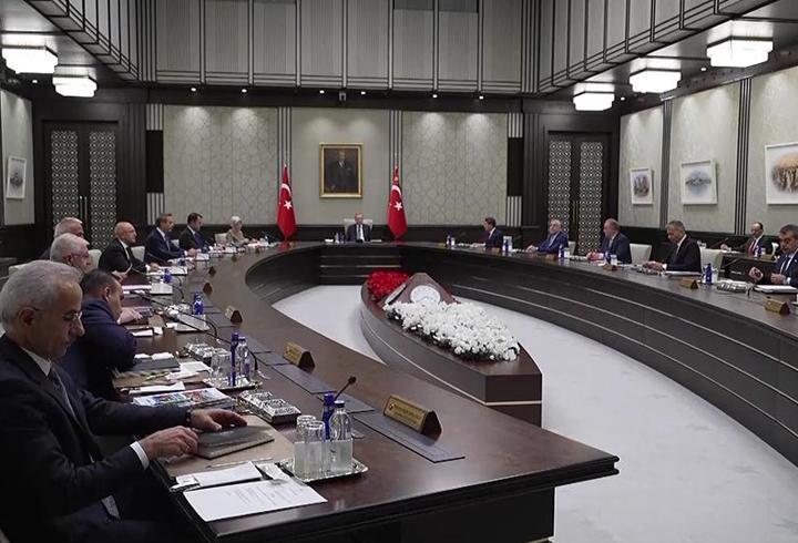 Kabine toplanıyor… İşte masadaki başlıklar
