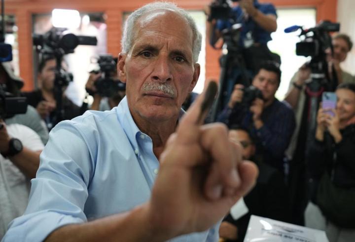 Honduras'ta seçimleri Trump'ın desteklediği aday Asfura önde götürüyor