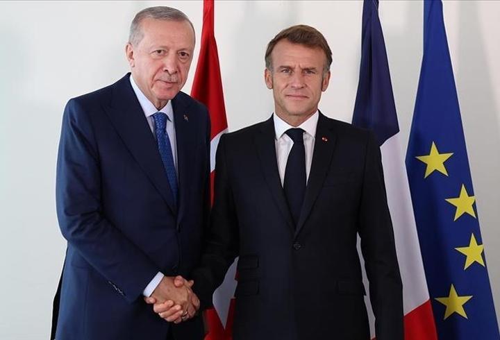 SON DAKİKA... Cumhurbaşkanı Erdoğan, Macron ile görüştü