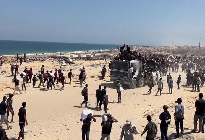 Gazzeli aileler çaresizce çocuklarını bekliyor