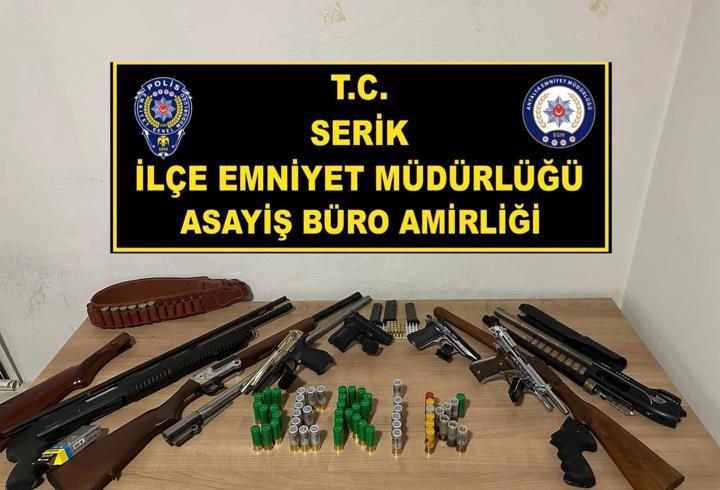 Serik'te uyuşturucu ve silah operasyonu: 8 şüpheli yakalandı
