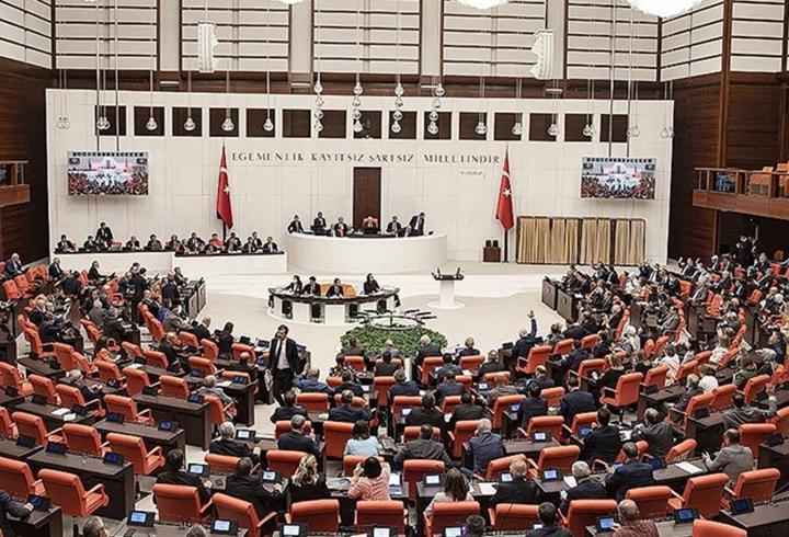 SON DAKİKA HABERİ: Vergi düzenlemelerini içeren kanun teklifi, TBMM'den geçti