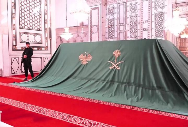 Suudi Arabistan'ın Şam'a yolladığı hediye CNN TÜRK'te: Gizemli sandukanın içinde ne var?