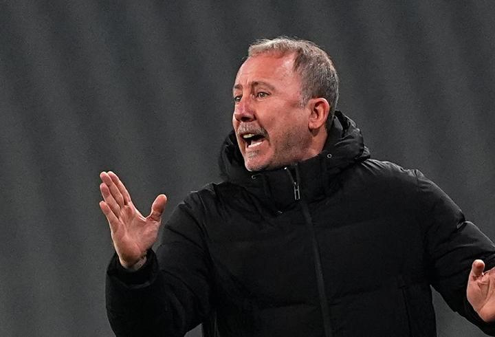 Beşiktaş'ta Sergen Yalçın kararını verdi! Gaziantep FK maçı öncesi kadro belli oldu...
