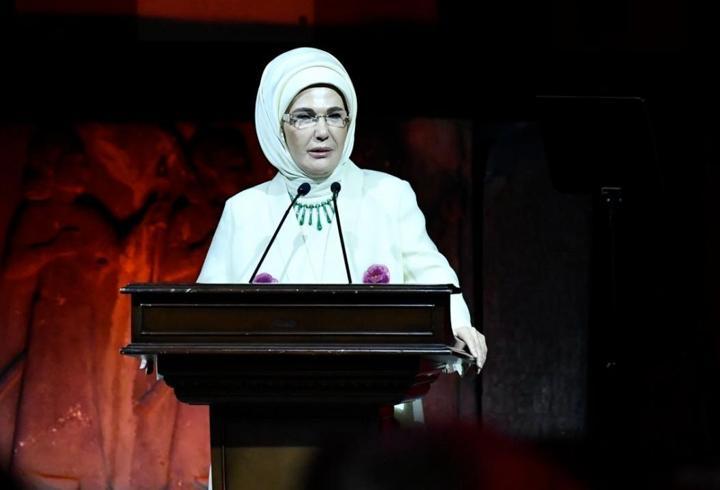 Emine Erdoğan'dan "5. İstanbul Eğitim Zirvesi" paylaşımı