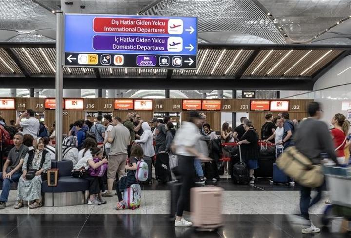 Türkiye genelindeki havalimanları 11 ayda 229,7 milyon yolcuya hizmet verdi