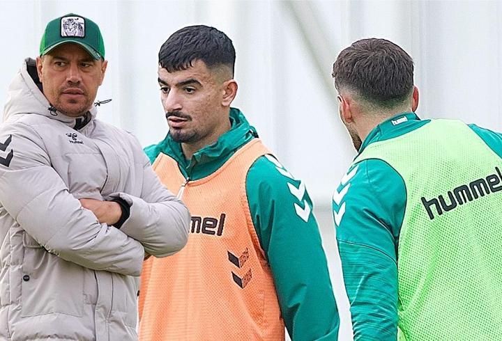 Konyaspor'da Fenerbahçe maçı hazırlıkları başladı