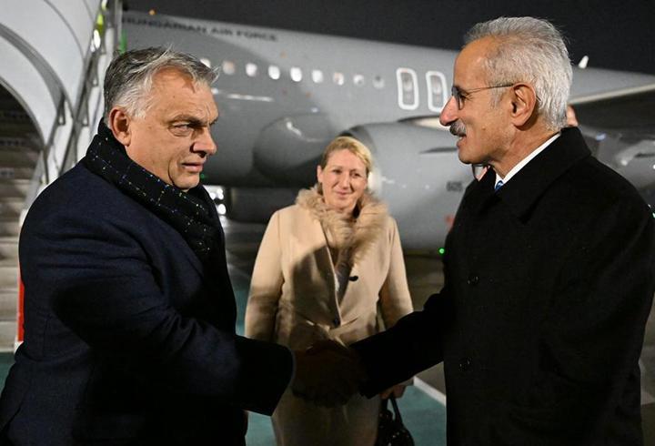 Ulaştırma ve Altyapı Bakanı Uraloğlu, Macaristan Başbakanı Orban'ı karşıladı