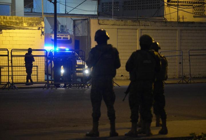 Ekvador'da cezaevinde mahkumlar çatıştı: 9 ölü