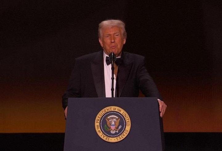 ŞOVA HOŞ GELDİNİZ! Ödül alanlar değil Trump başrolde...