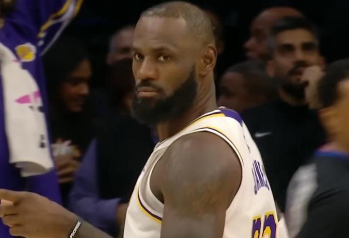 LeBron James maç sonuna damga vurdu, Lakers, 76ers karşısında kazandı