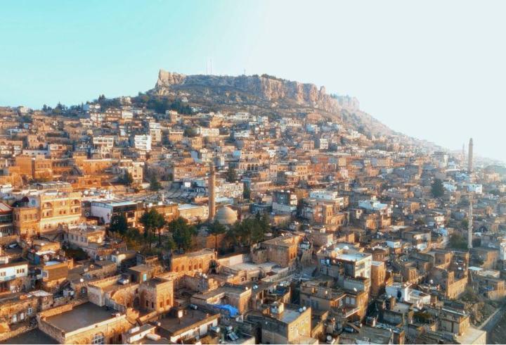 Mardin’de etkili olan sis dronla görüntülendi