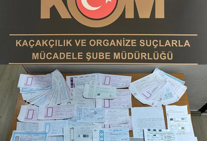 Mersin'de sahte evrakla dolandırıcılık operasyonu; 8 gözaltı