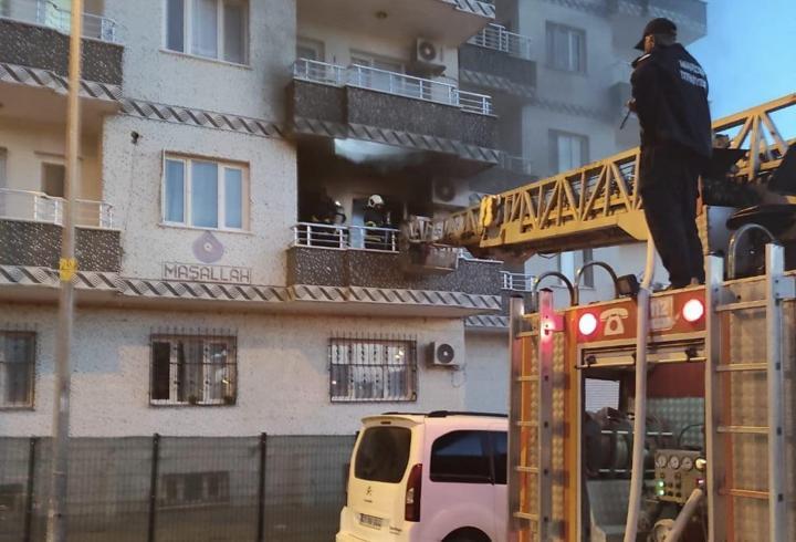Mardin’de çıkan yangında ev kullanılamaz hale geldi