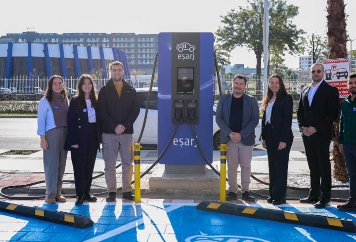 Müşterinin istediği yeri şarj istasyonu açtı