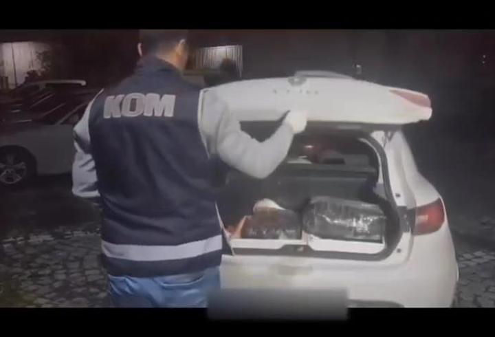 Polisin durdurduğu otomobilden cephanelik çıktı