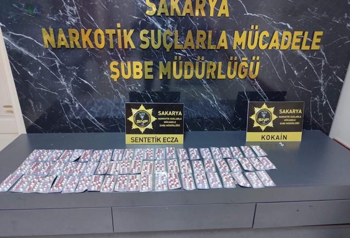 Sakarya'da uyuşturucu operasyonu: 3 gözaltı