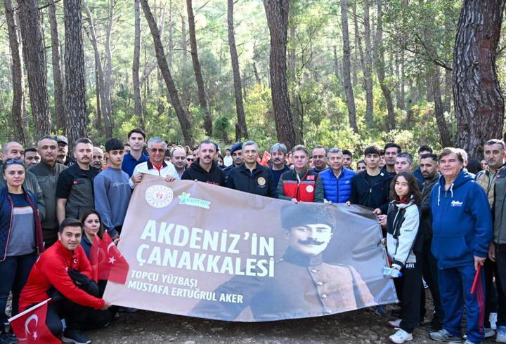 Yüzbaşı Aker ve silah arkadaşları Kemer'de anıldı