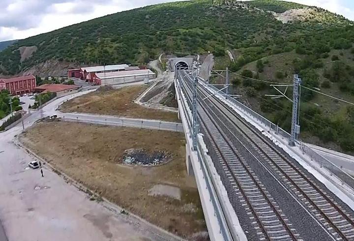 Ankara'da havalimanına metro geliyor