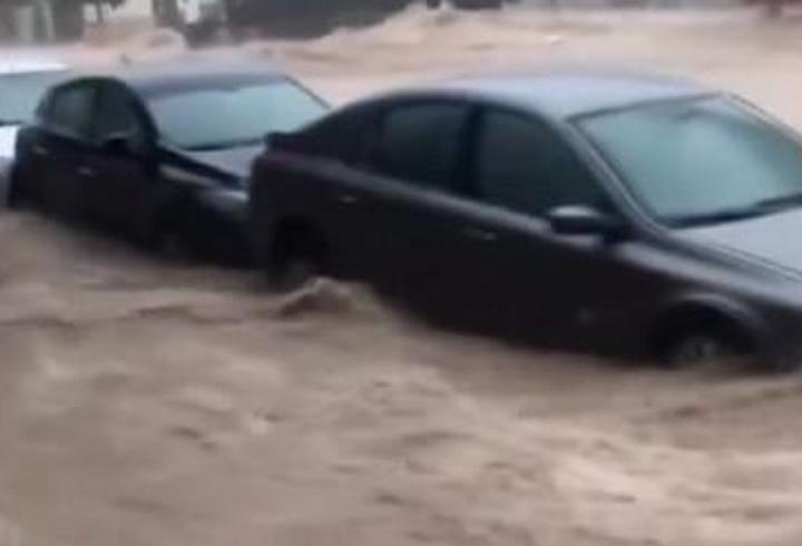 Fas’ı sel vurdu: 21 ölü