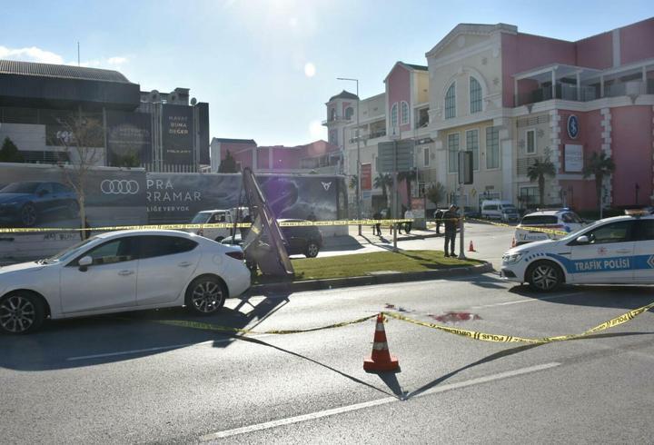 İzmir’de otomobilin çarptığı yaya öldü