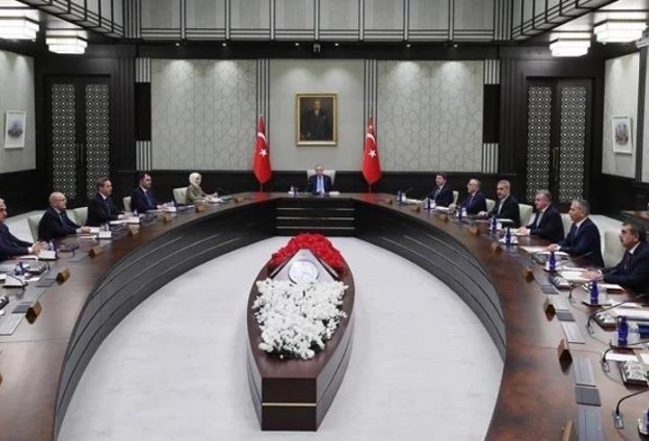 Kabine toplantısı başladı: İşte masadaki başlıklar!