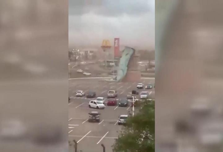 Brezilya’da fırtına dehşeti: Özgürlük heykeli yıkıldı