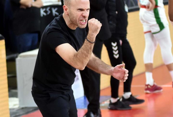 Karşıyaka potada pes etmedi