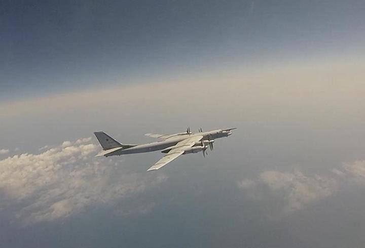 Rus bombardıman uçakları Karadeniz'de