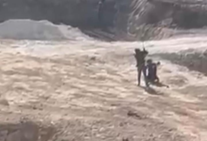 Gaziantep'te tepki çeken görüntü: Çocuk işçiyi öldüresiye dövdü