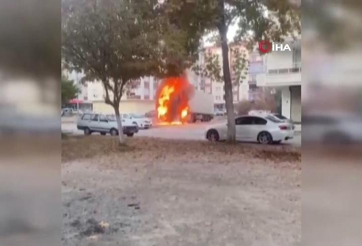 ''Bir şey olmaz'' dedi, TIR patladı!
