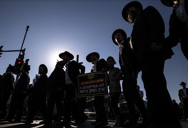Harediler, İsrail polisiyle karşı karşıya geldi: 10 yaralı